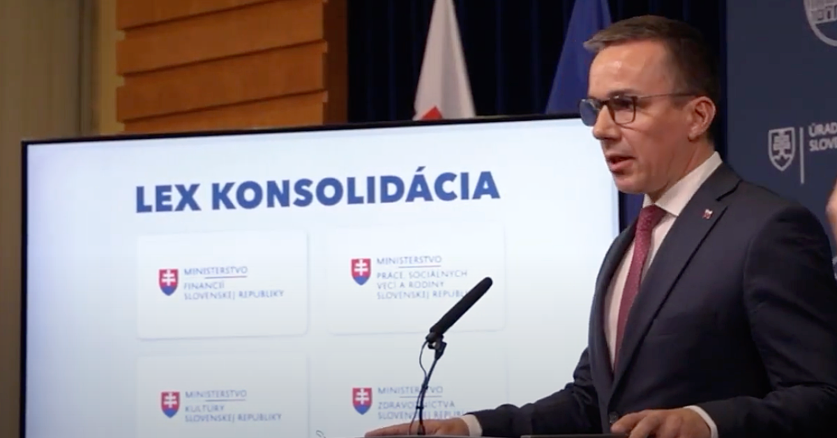 Minister práce Erik Tomáš Vláda rozhodla o vyplatení 13. dôchodku a rodičovského dôchodku v plnej výške na budúci rok - loom.sk