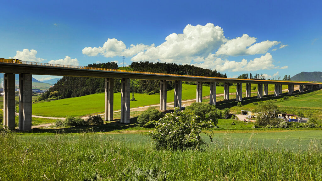 Diaľnica D1 Hubová - Ivachnová